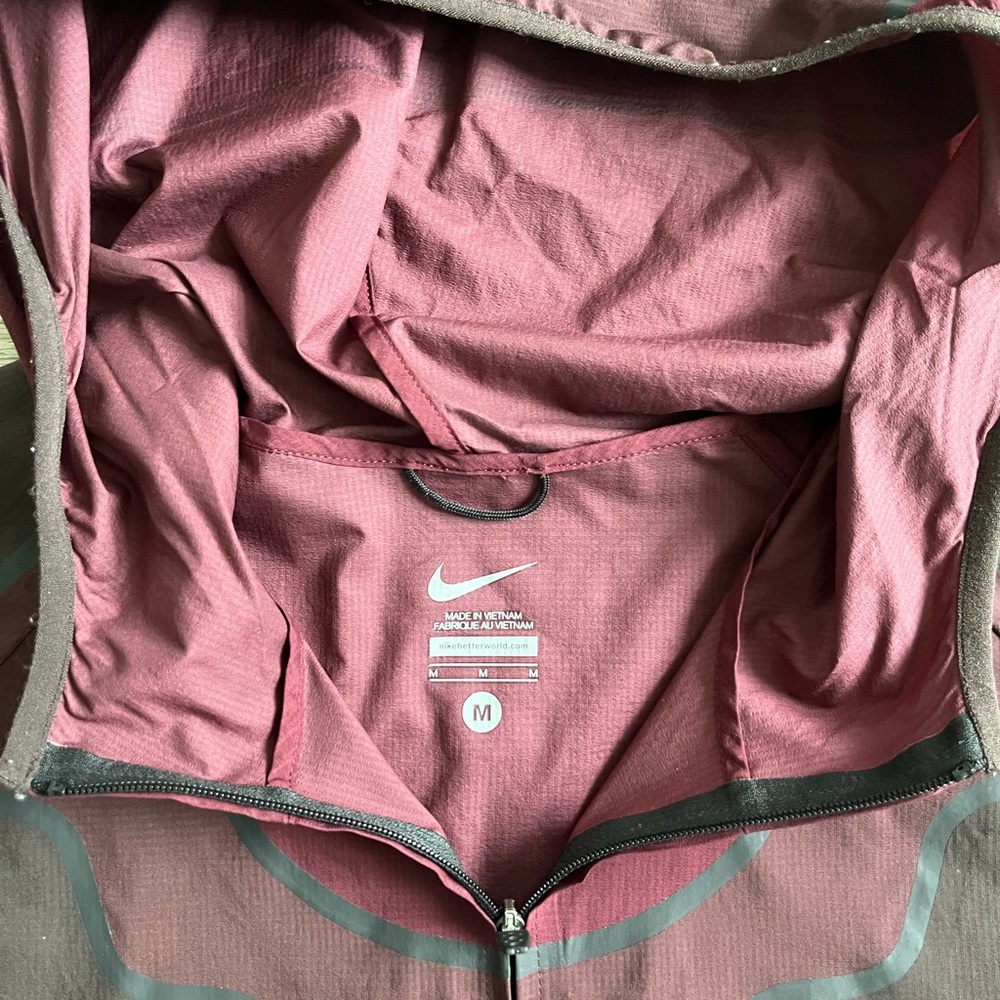 Nike X Undercover Gyakusou hooded Light weight Jacket - Picture 4 of 7